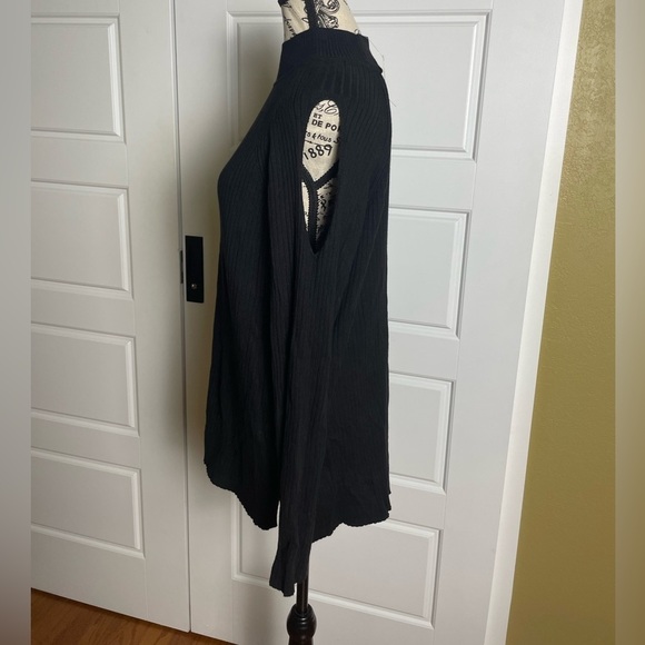 Chico's Cold-Shoulder Sydney Pullover Black - Picture 3 of 10